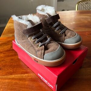See Kai Run brown shearling Boots